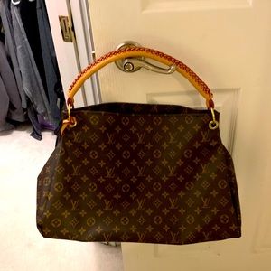 LV Artsy MM Monogram